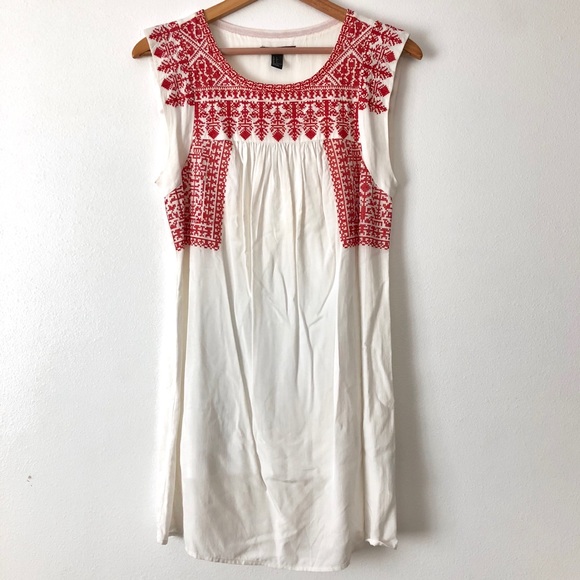 F21 Woven Embroidered Smocked / Cap Sleeve Dress - Picture 3 of 8